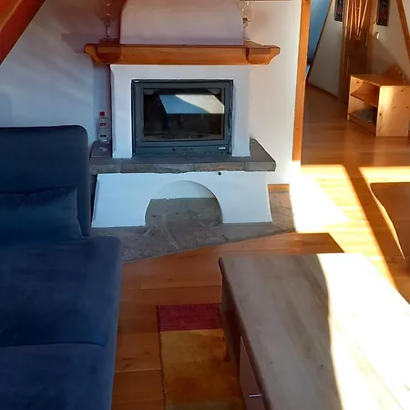Dom Pod Smokami Ubytování v soukromí Tatranská Bukovina