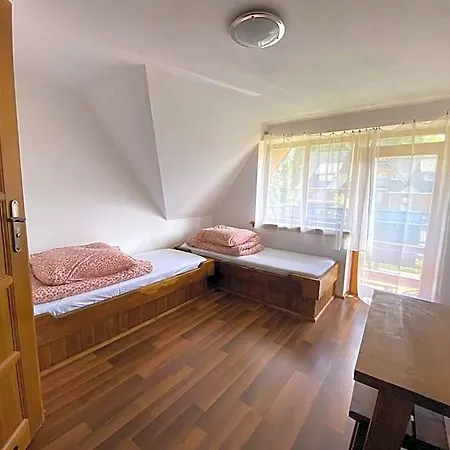 Dom Pod Smokami Habitación en casa particular Bukowina Tatrzańska